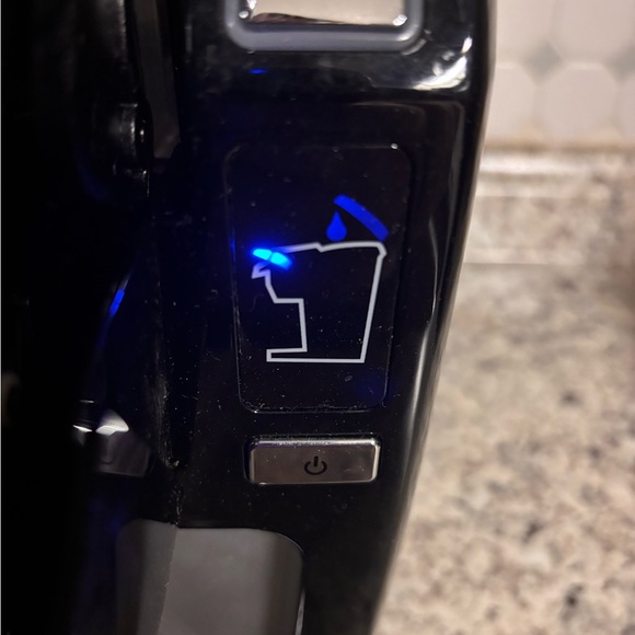 Keurig K15 Classic Series Red Coffee Brewer - Picture 3 of 3